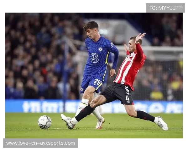 切尔西哈弗茨前场回做助攻队友补射入网——现代足球的完美配合